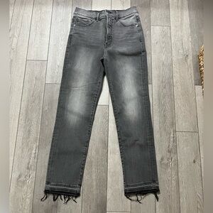 Express Women's Gray Straight Leg Jeans Size 6